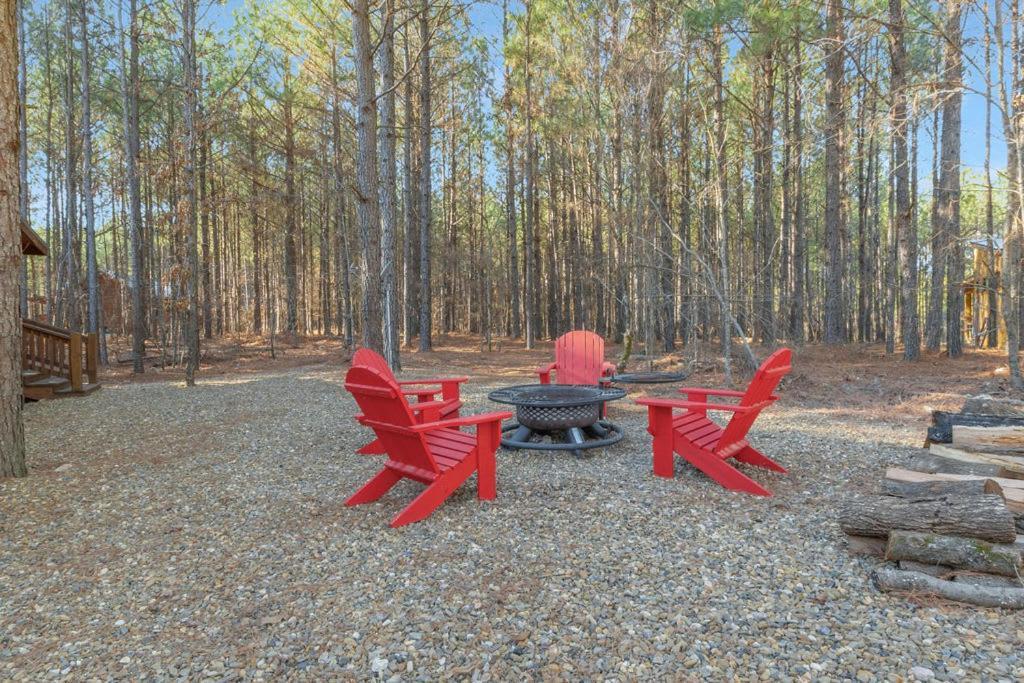 Large Luxury 2Br Cabin W Hot Tub Double Trouble Was Designed For Fun Comfort And Memories Minutes From Buzzling Hochatown And Beautiful Beaver Bend State Park โบรคเคนโบว์ ภายนอก รูปภาพ