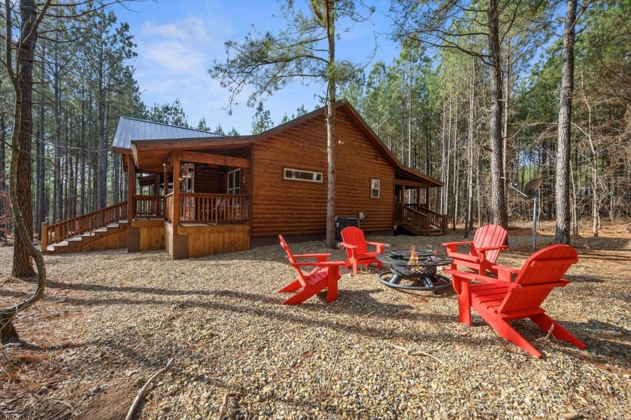 Large Luxury 2Br Cabin W Hot Tub Double Trouble Was Designed For Fun Comfort And Memories Minutes From Buzzling Hochatown And Beautiful Beaver Bend State Park โบรคเคนโบว์ ภายนอก รูปภาพ